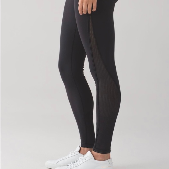 ❌SOLD❌Lululemon deep breath tight 28” - Picture 5 of 7